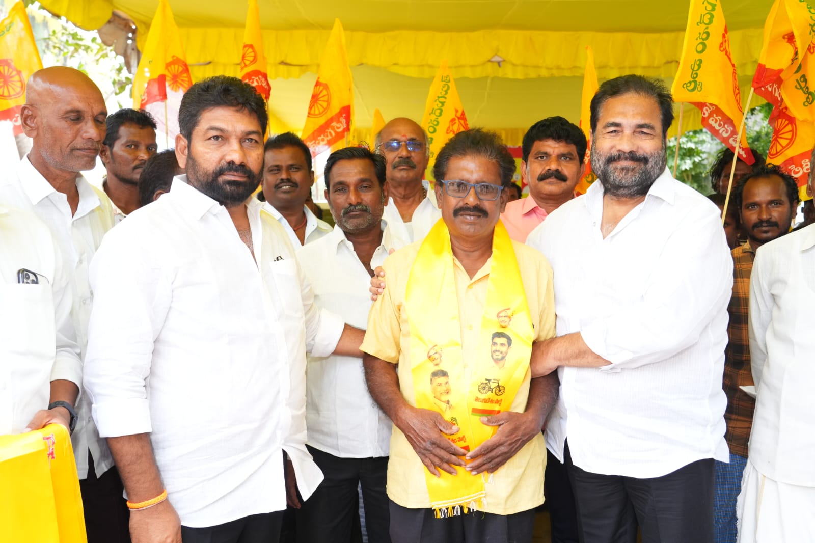 నెల్లూరు రూరల్ లో వైఎస్ఆర్ కాంగ్రెస్ పార్టీకి మరో షాక్
