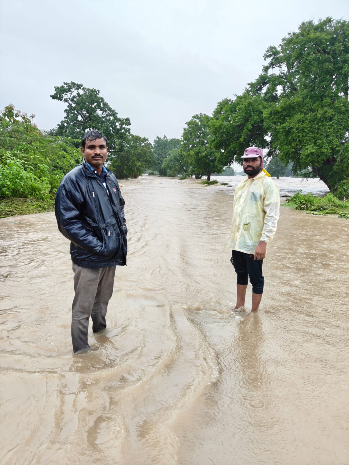 ప్రజలు అప్రమత్తంగా ఉండాలి – కాంగ్రెస్ నాయకుల సూచన