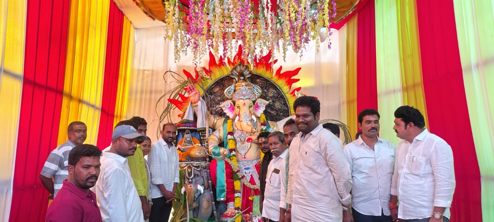 కలిగిరి ఎమ్మెర్వో ఆఫీస్ సెంటర్ నందు ఏర్పాటు చేసిన వినాయకుని ఉత్సవాలు లో పాల్గొన్న ఎమ్మెల్యే కాకర్ల సురేష్:: ////