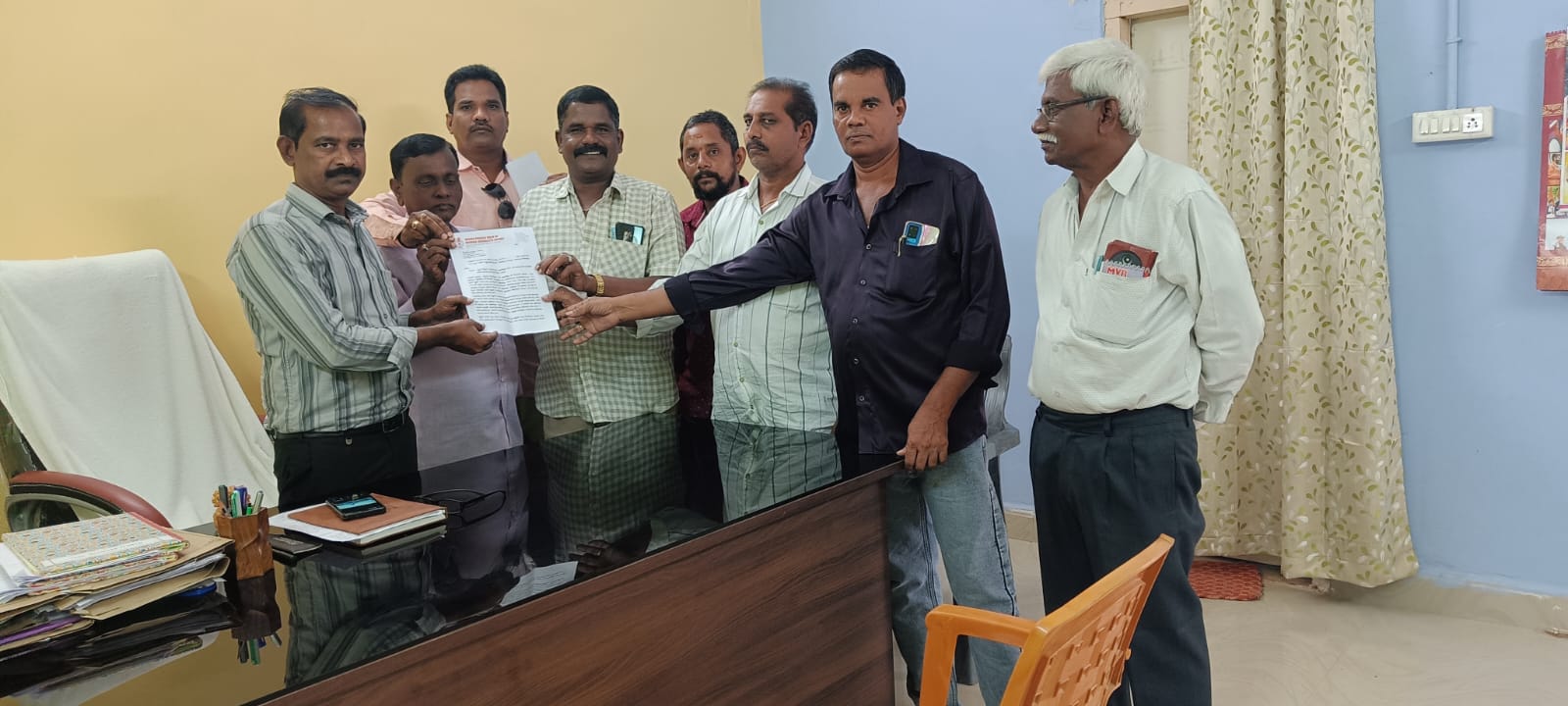 జర్నలిస్టుల సమస్యలు పరిష్కరించాలి – ప్రెస్ క్లబ్ అధ్యక్షులు నల్లి గోవిందరావు డిమాండ్