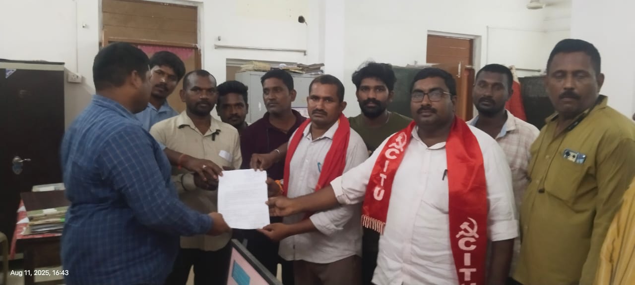 ఆటో డ్రైవర్లను నిర్లక్ష్యం చేస్తే పోరాటం తప్పదు