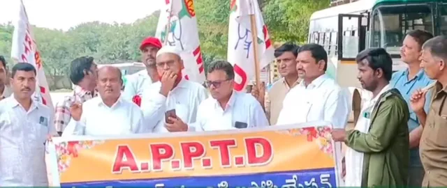 ఆర్టీసీ ఉద్యోగుల సమస్యలు తక్షణం పరిష్కరించాలి