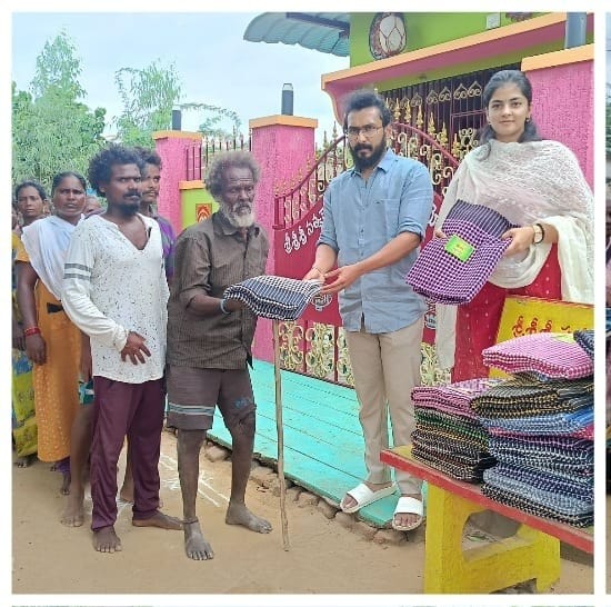 కావలిలో దాతృత్వం చాటుకున్న డాక్టర్ మంచిగంటి రామస్వామి