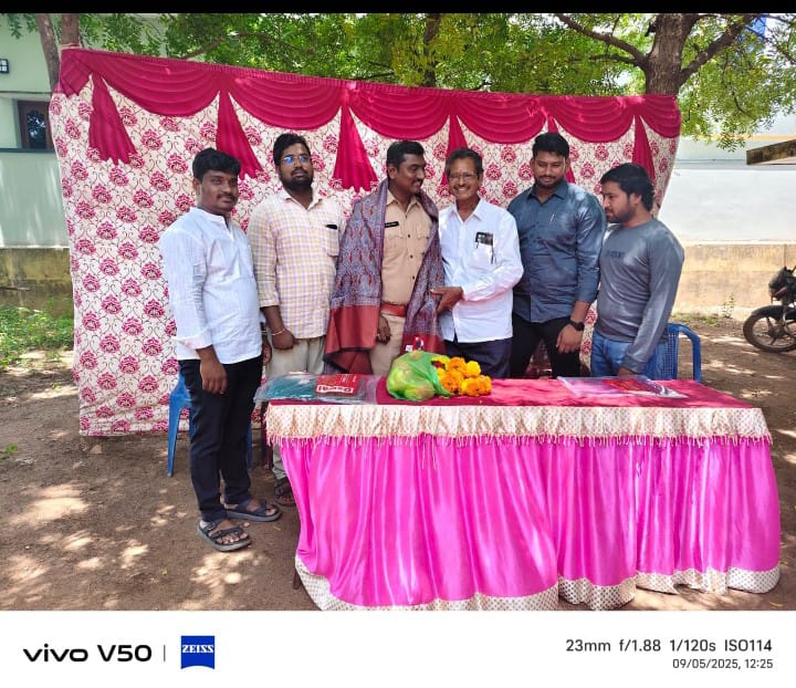 ఉపాధ్యాయ దినోత్సవం సందర్భంగా కలిగిరి ఎస్సై ఉమాశంకర్,మరియు గోసాల మహేష్ అలియాస్ బాబి లను ఘనంగా సన్మానించిన మేడం నరసింహారెడ్డి…///