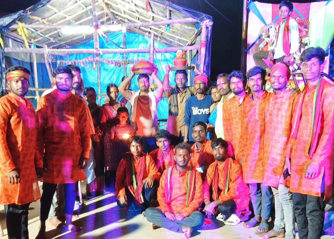 హసన్ పల్లి  ఘనంగా గణనాథుని శోభాయాత్ర