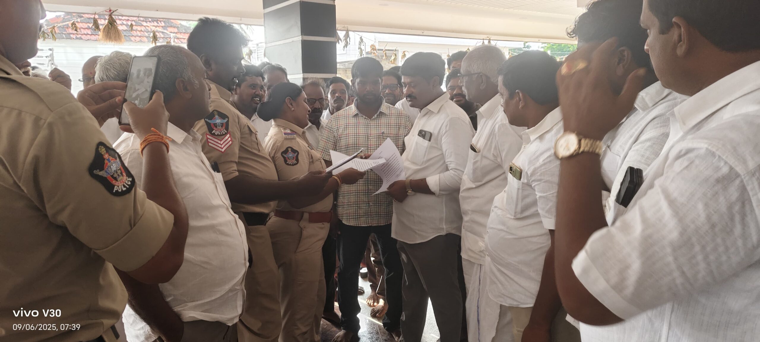 గృహనిర్బంధం లో ముదునూరి…