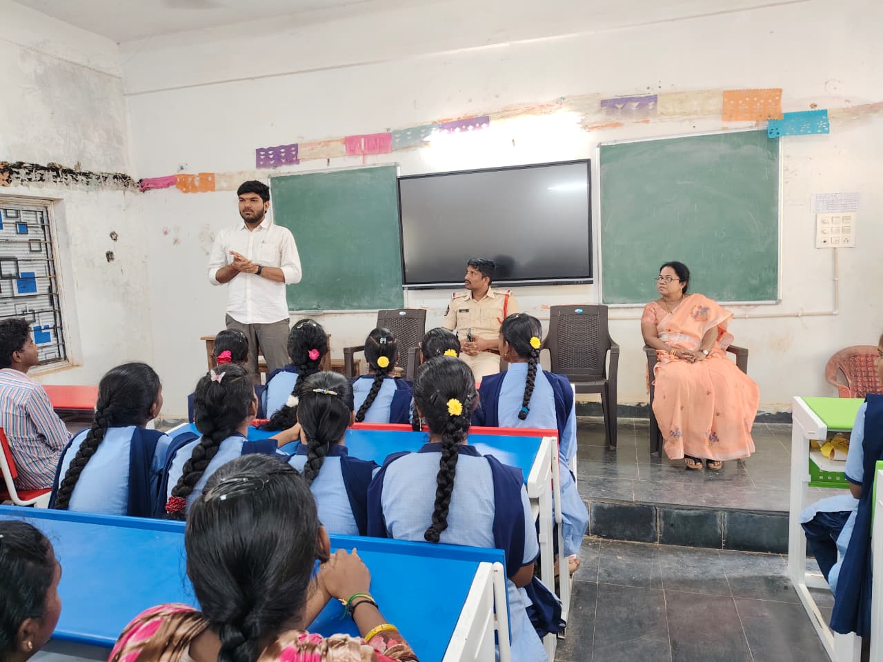 విద్యార్థులు తమ తల్లిదండ్రులకు సైబర్ నేరాలపై అవగాహన కల్పించాలి.–సైబర్ క్రైమ్ సెక్యూరిటీ కౌన్సిల్ ప్రదీప్ కొత్తపల్లి పిలుపు.
