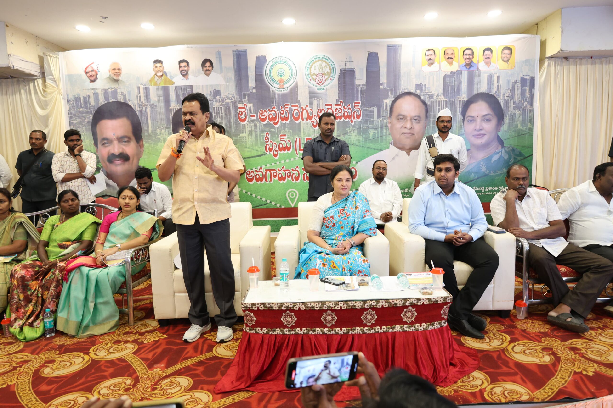 అనధికారిక లేఔట్లను ఎల్.ఆర్.ఎస్ ద్వారా రెగ్యులైజ్ చేయించుకోండి…… కోవూరు ఎమ్మెల్యే వేమిరెడ్డి ప్రశాంతి రెడ్డి