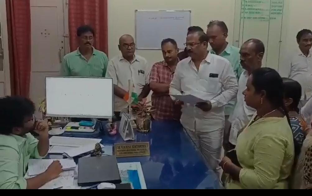 మద్యం దుకాణం తొలగించాలని ఆర్డీవో కి వినతి….//