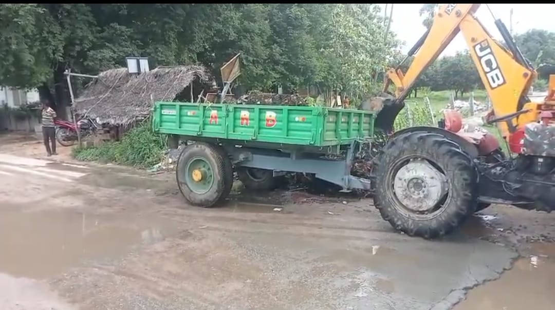 పూతలపట్టు నియోజకవర్గం. డిపిఓ ఆదేశాలతో తుంబకుప్పంలో స్వచ్ఛ ఆంధ్ర- స్వర్ణాంధ్ర.