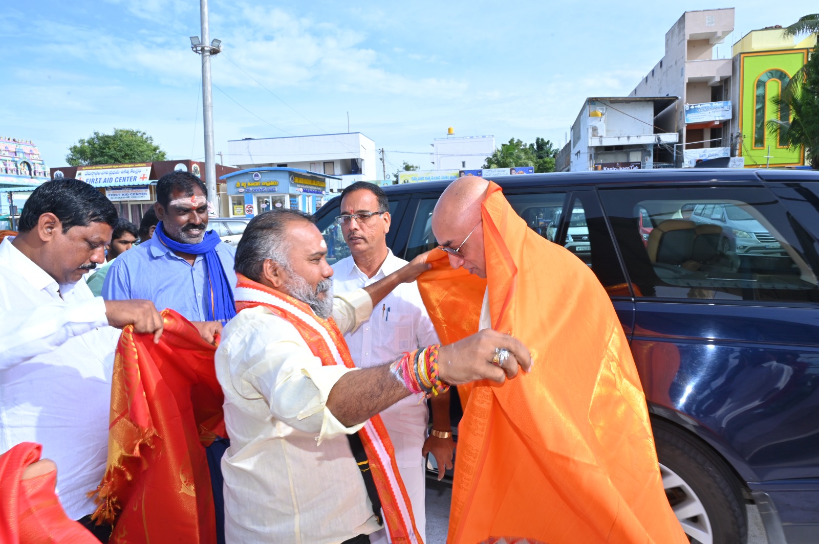 వరసిద్ధుడి సేవలో మాజీ ఎంపీ గల్లా జయదేవ్