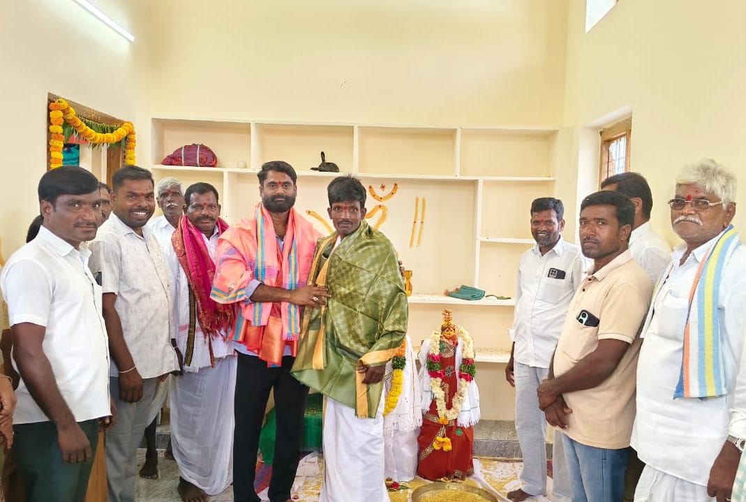 పేదోడి సొంతింటి కల నెరవేరింది..