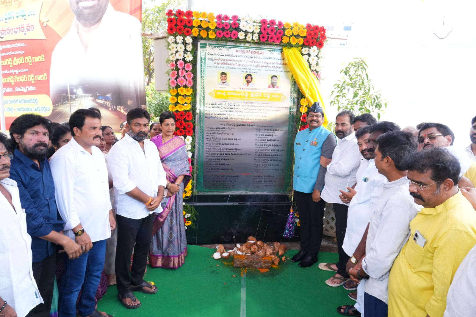 నెల్లూరులో అద్భుతంగా పొదలకూరు రోడ్డు పునర్నిర్మాణం….. నెల్లూరు రూరల్ ఎమ్మెల్యే కోటంరెడ్డి శ్రీధర్ రెడ్డి