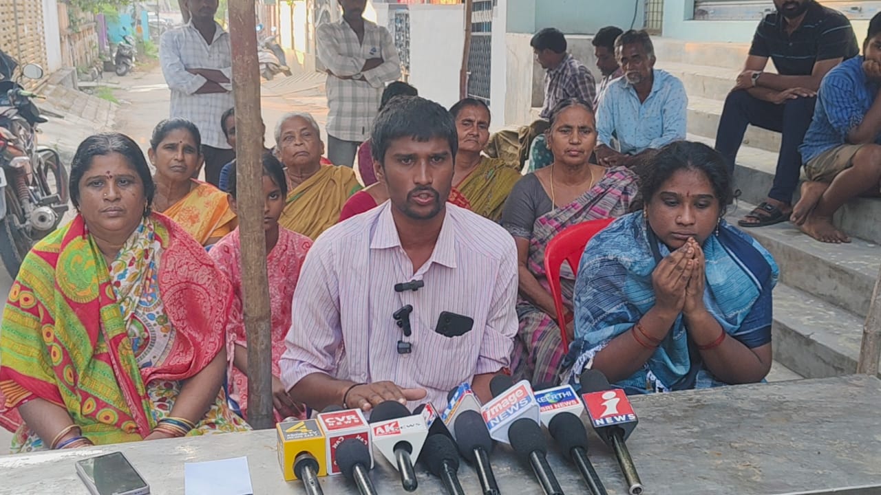 నా భర్త బలవంతుడు, హత్యలో ఒక్కరు కాదు మరి    కొంతమంది   ఉండొచ్చు: భార్య సత్యవతి.