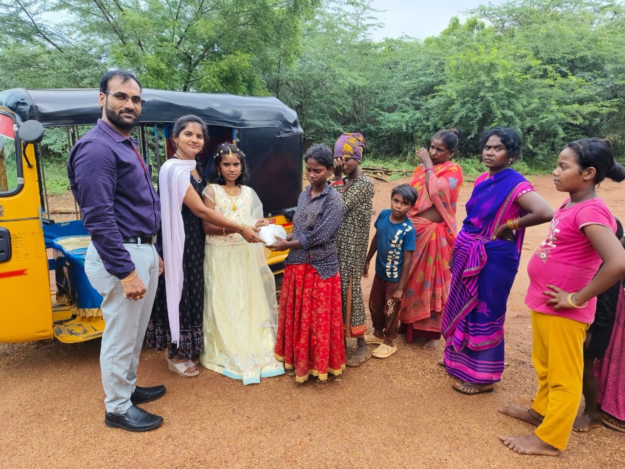 పేదలకు ఆకలి తీర్చిన కానిస్టేబుల్ షేక్.బాబుల్-రమీజ….!!!!