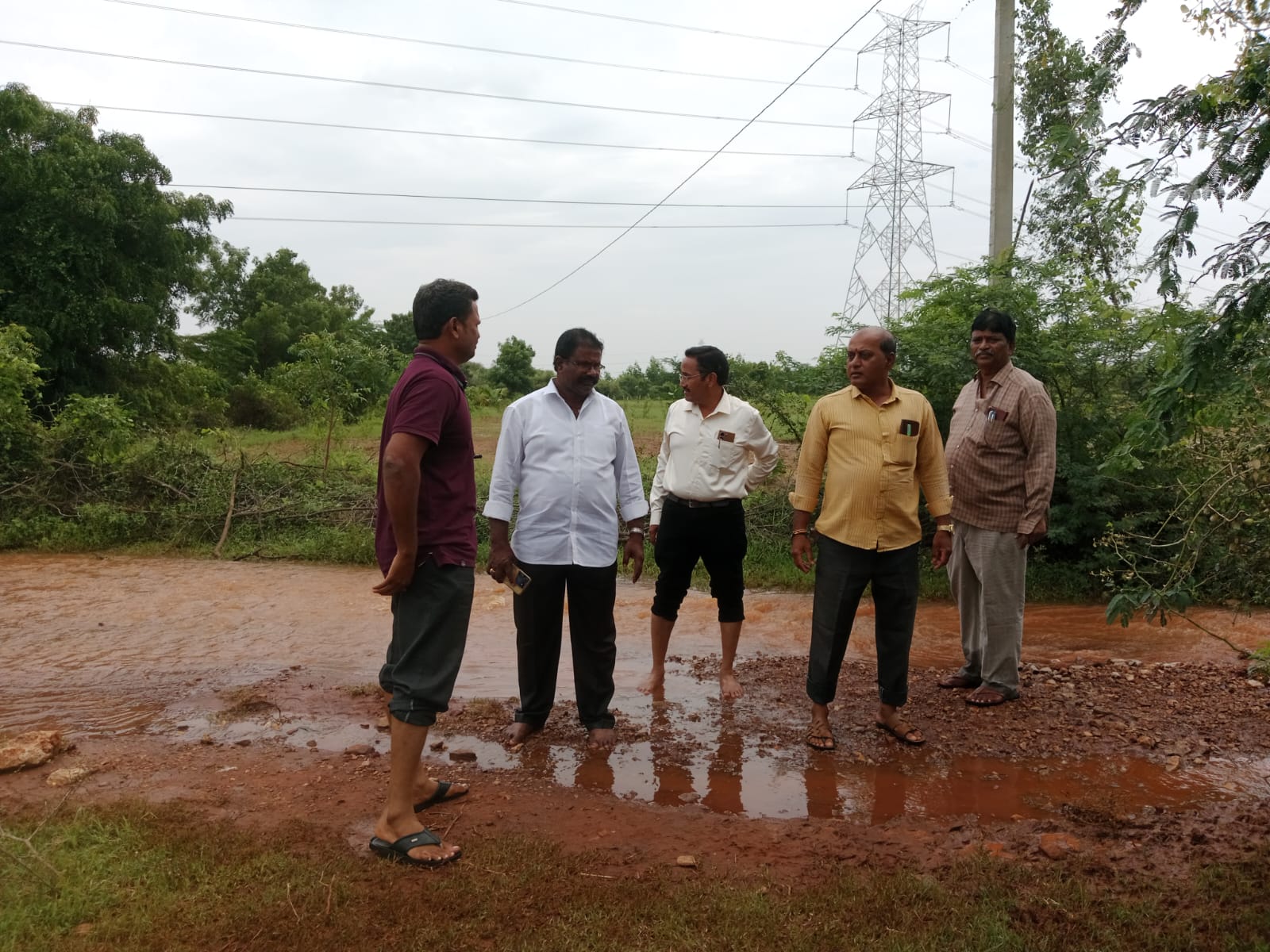 వింజమూరు మండలంలో తుఫాన్ ప్రభావానికి నిండిన 17 చెరువులు..!