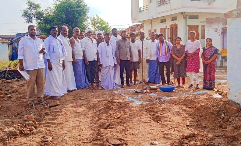 ఇందిరమ్మ ఇండ్ల నిర్మాణానికి మార్కవుట్