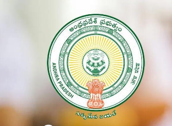 ఏపీ లో పదో తరగతి విద్యార్ధులకు బంపరాఫర్..ఇకపై పరీక్ష ఫీజు విద్యార్థులే ఆన్లైన్లో చెల్లించే సౌకర్యం కల్పించిన ప్రభుత్వం