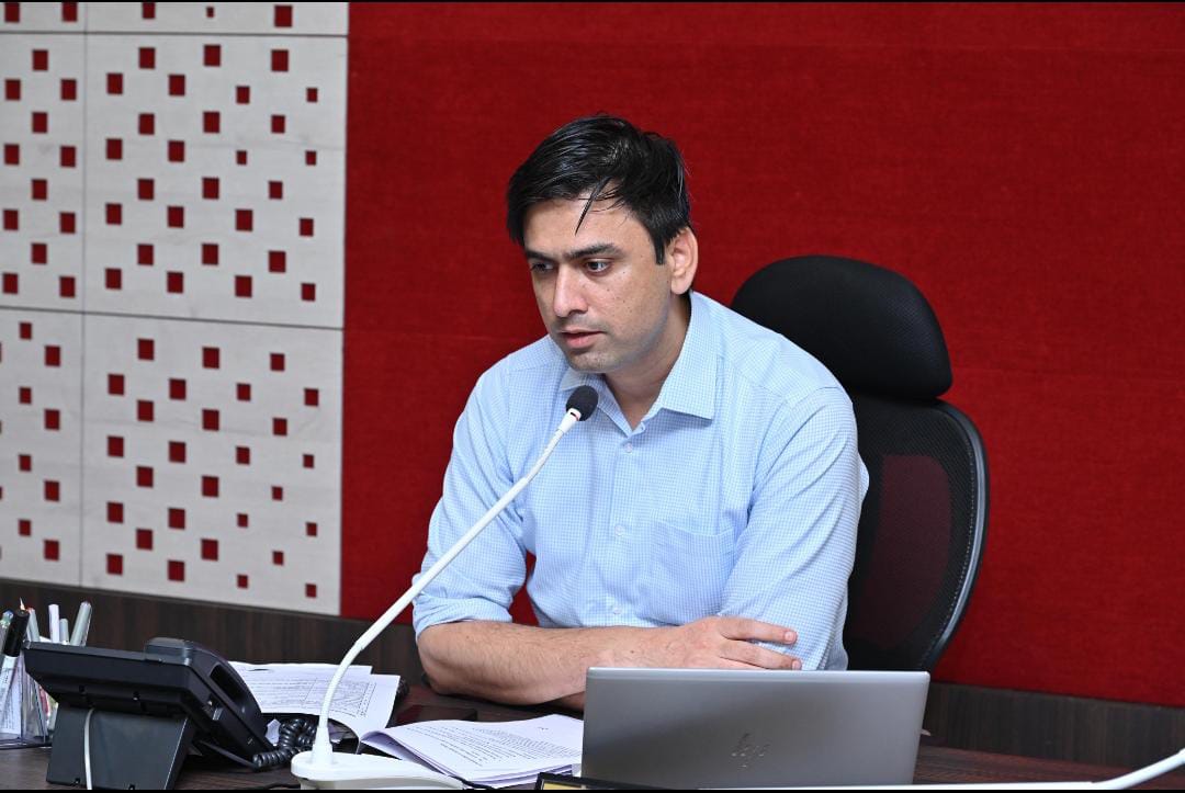 బాబాసాహెబ్ బి.ఆర్.అంబేద్కర్ స్ఫూర్తి కొనసాగించాలి