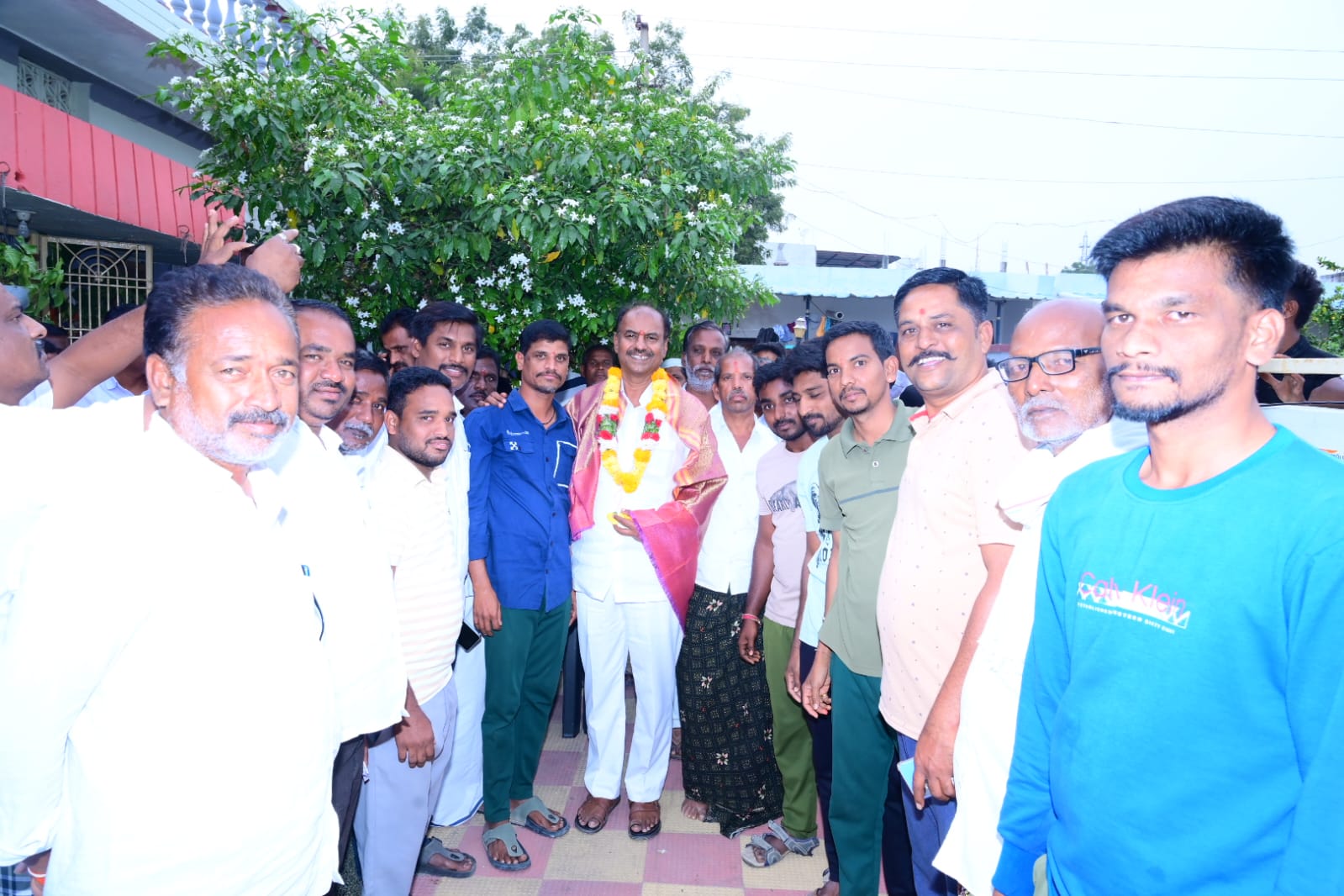 నేను బలపరిచిన అభ్యర్థులను సర్పంచులు గా గెలిపించండి – ఎమ్మెల్యే బండ్లకృష్ణమోహన్ రెడ్డి